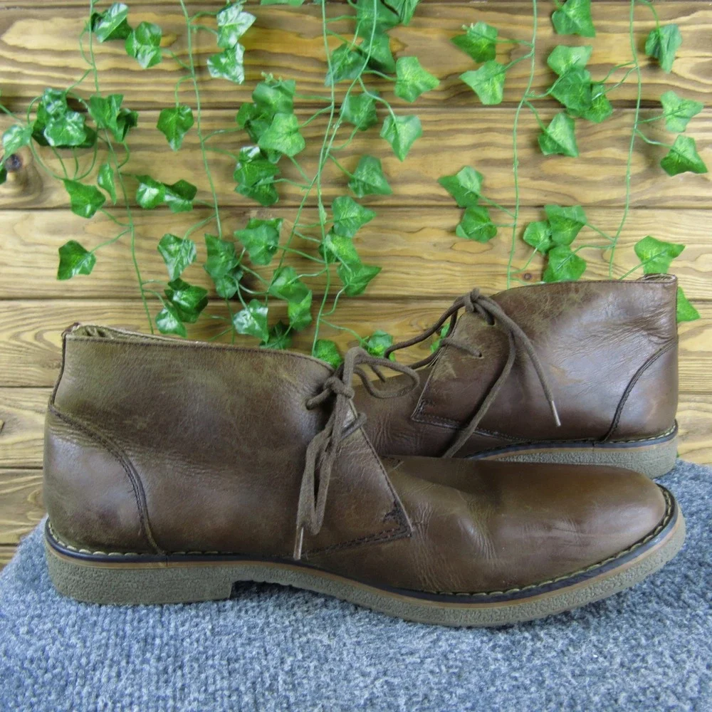 St. John's Bay Men's 11 Brown Leather Chukka Desert Ankle‎ Boots Lace-Up